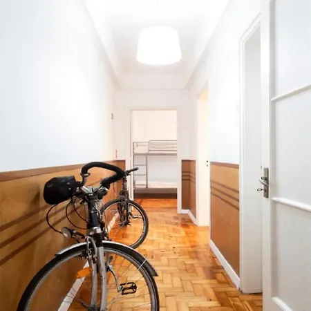 Fully Furnished Just 20 Meters From Anjos Metro Station - 4 Πανσιόν *