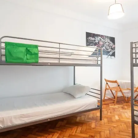 Fully Furnished Just 20 Meters From Anjos Metro Station - 4 Лісабон